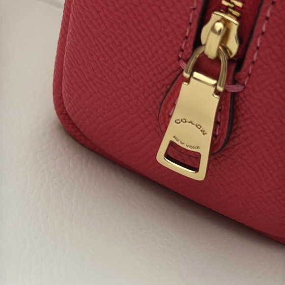 Coach makeup case - Picture 4 of 13